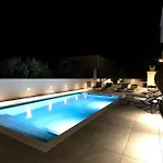 Garden Hill Apartment Sveti Filip i Jakov