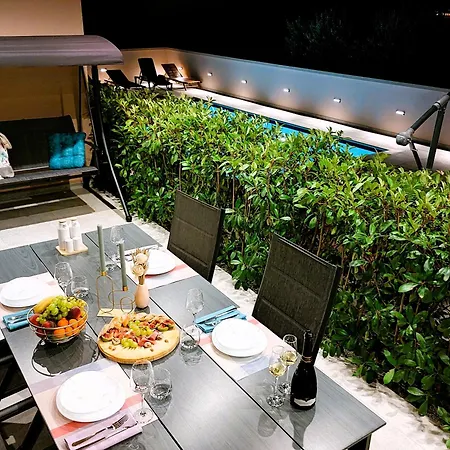 Garden Hill Apartman *