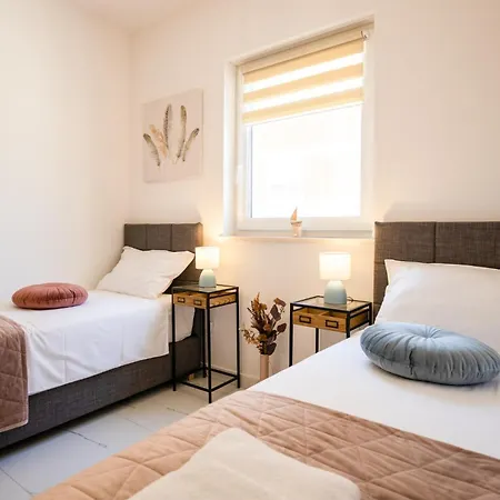 Garden Hill * Sveti Filip i Jakov